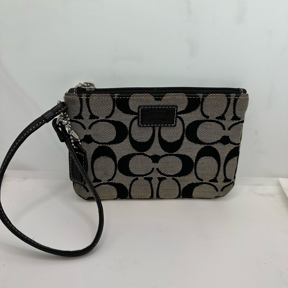Coach Black and Cream Signature Wallet
